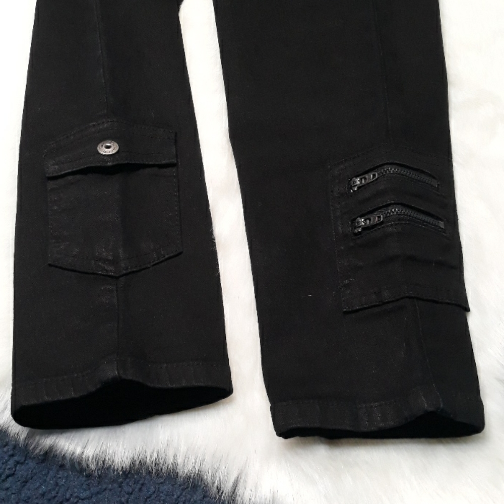 DG2 by Diane Gilman black jeans with ankle pockets